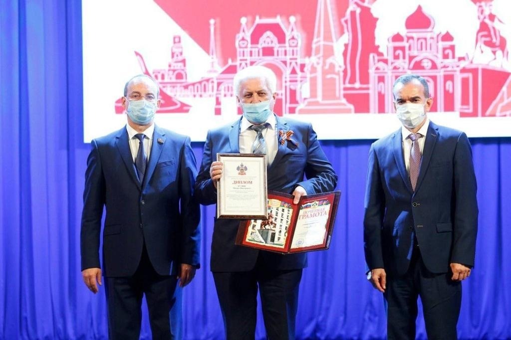 PHOTO-2022-05-06-15-44-59