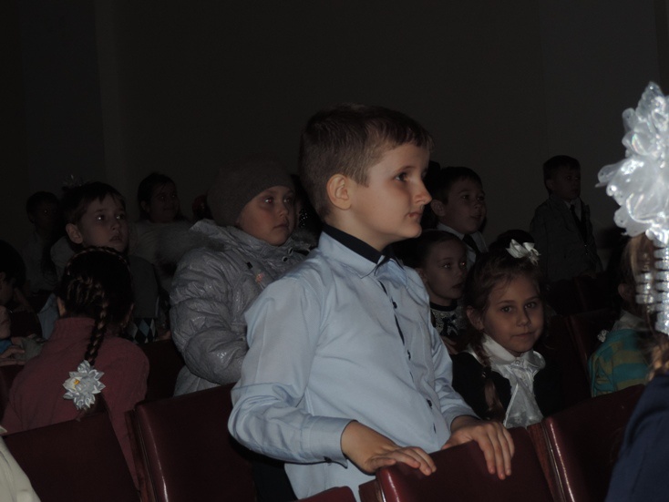 Театрализованное представление в мир сказок...
