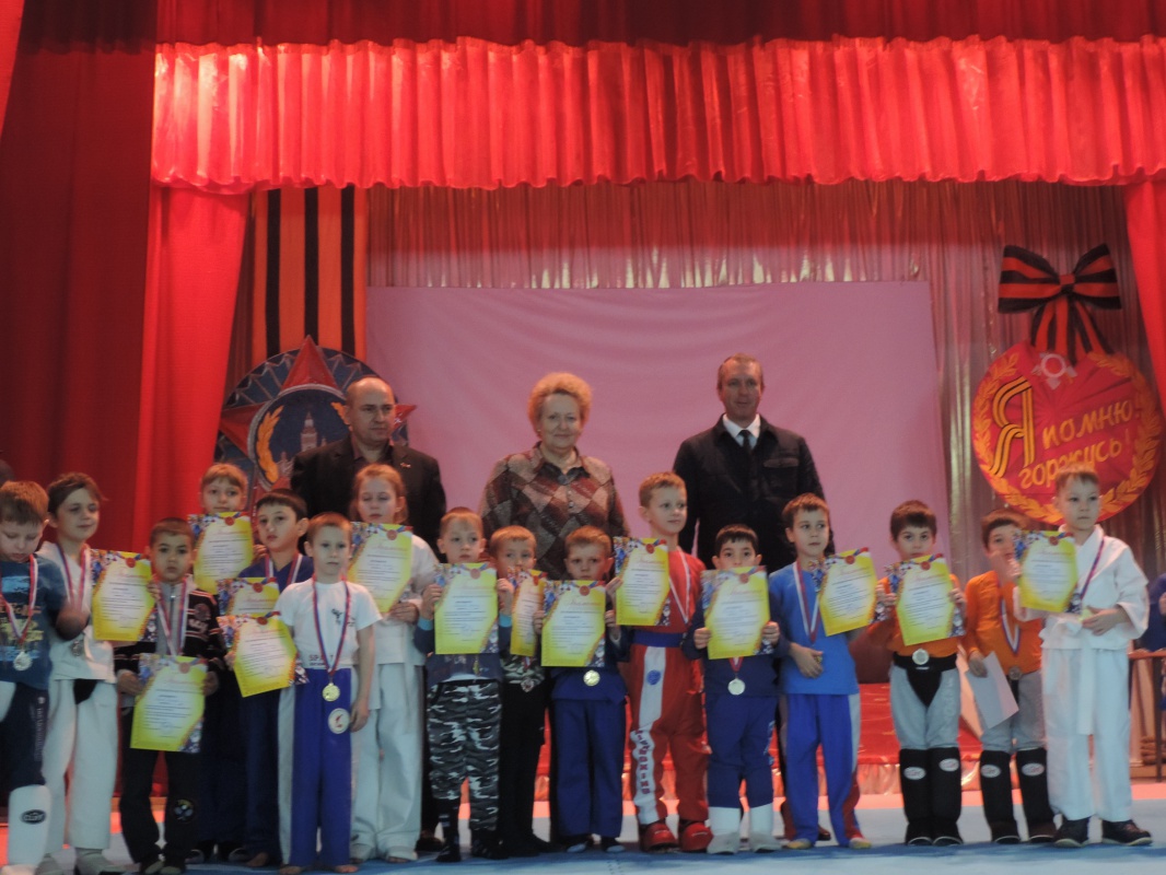Спортивный праздник ко Дню защитника Отечества...