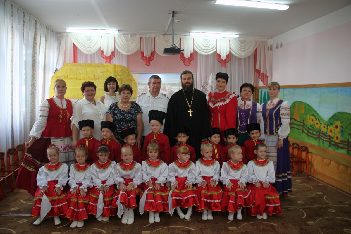 Открытие казачьей группы в детском саду "Колосок"...