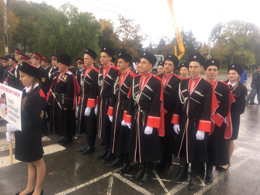 Платнировские казаки и казачата на праздновании 321- годовщины основания Кубанского казачества