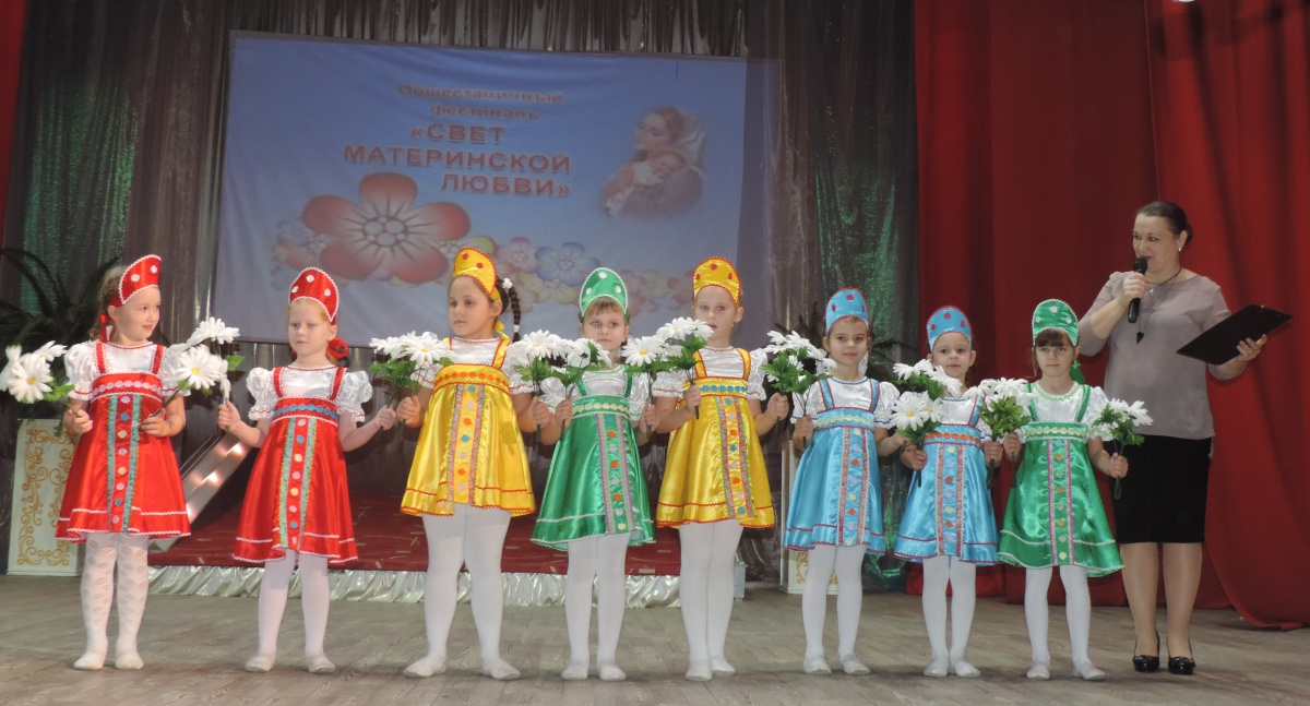 малыши - участники фестиваля