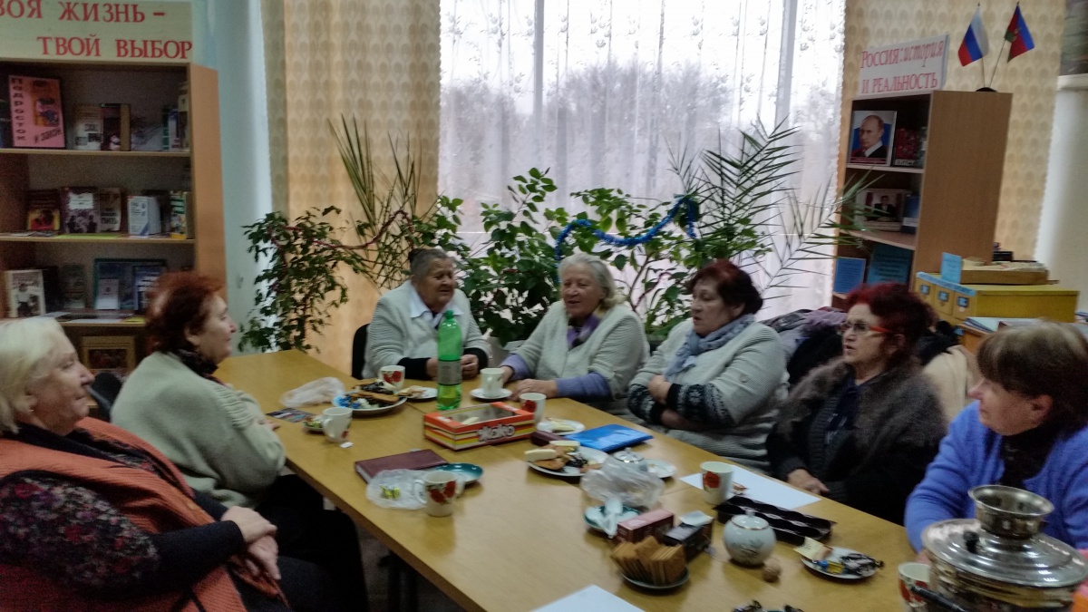 Очередное заседание кдуба "Вдохновение" прошло в МБУК "Платнировская библиотека"