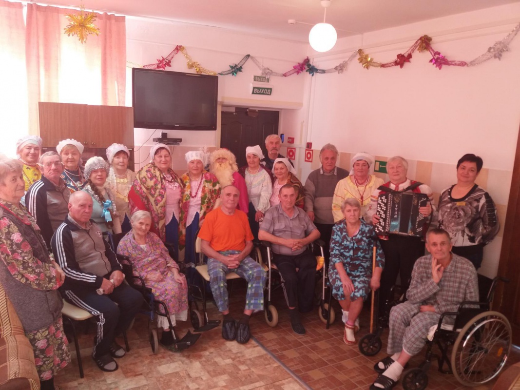 Дарим радость людям