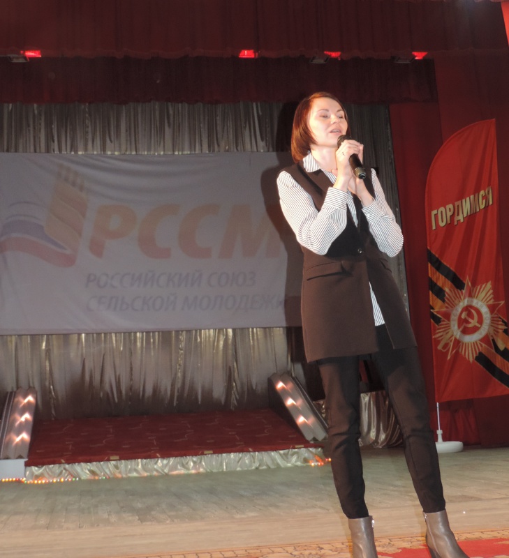 Будущее России за молодыми!