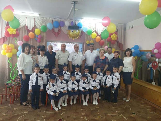 "Юные инспекторы дорожного движения"...