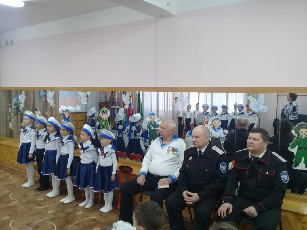 Открытие месячника оборонно-массовой и военно-патриотической работы в детском саду "Колосок"....
