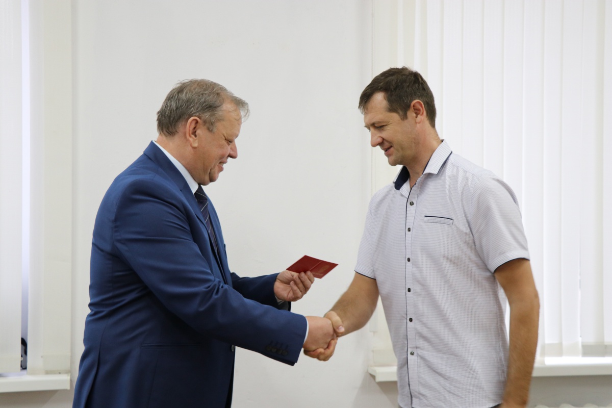 О первой сессии Совета Платнировского сельского поселения Кореновского района 4 созыва...
