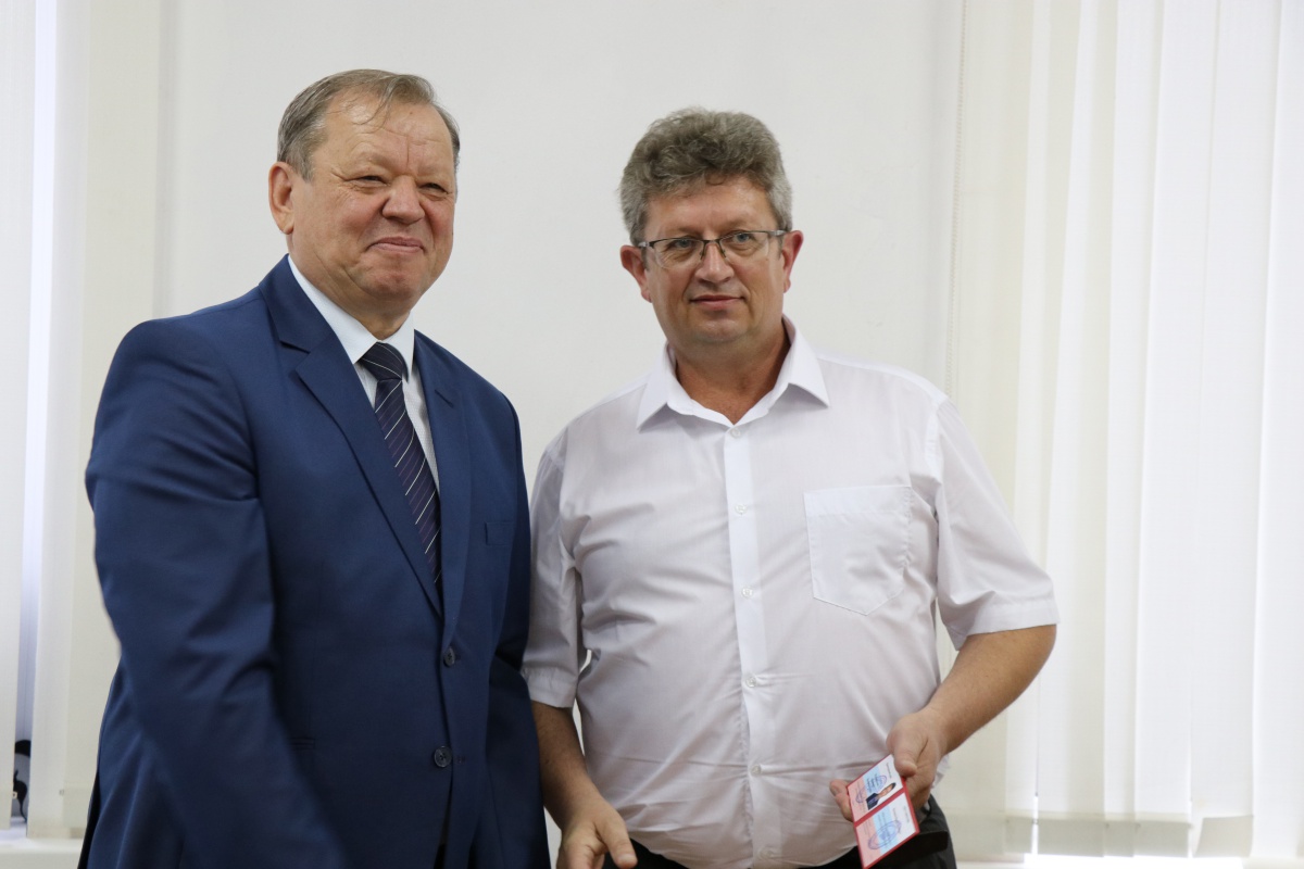 О первой сессии Совета Платнировского сельского поселения Кореновского района 4 созыва...