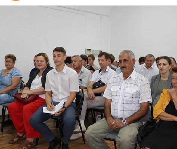 О приеме граждан главой района...