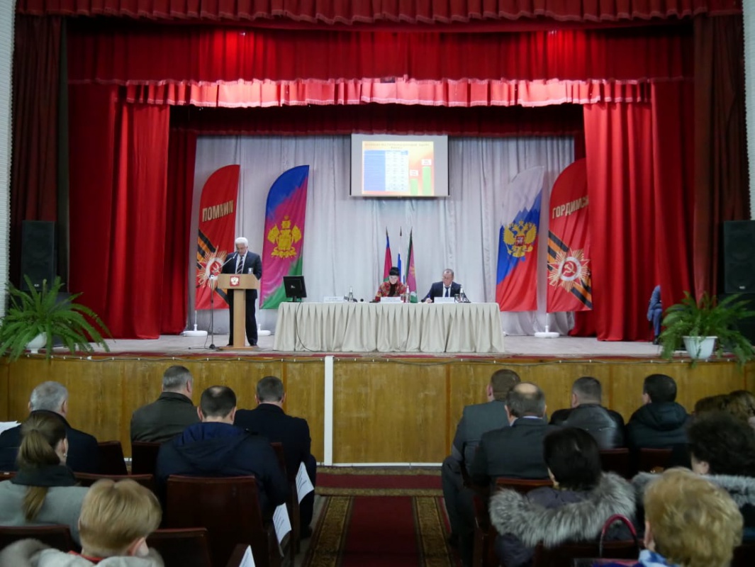 Об отчетной сессии Совета Платнировского сельского поселения...