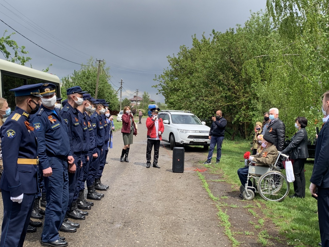 Поздравление ветеранов Великой Отечественной войны....
