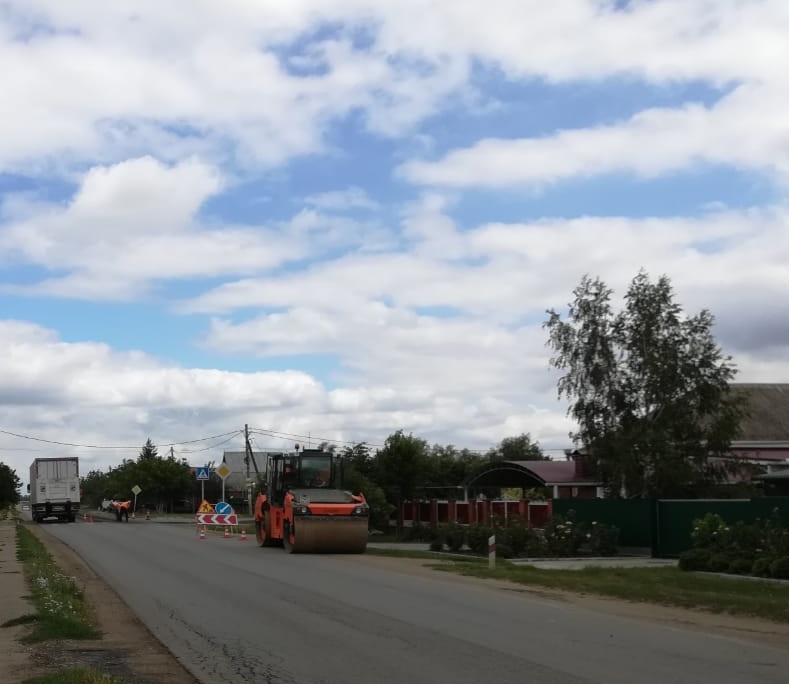 Ведется ремонт дороги по улице Кучерявого ...