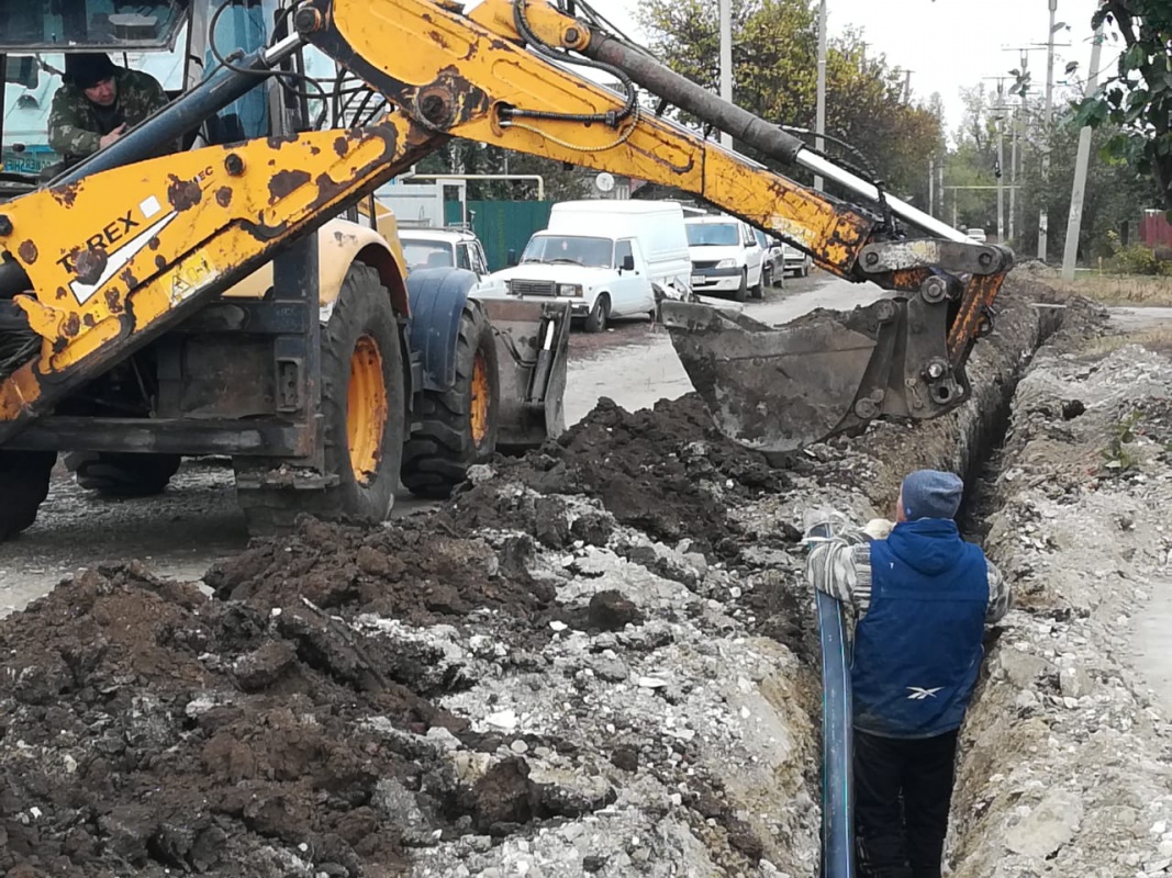 Замена водопроводных сетей по ул. Луначарского...