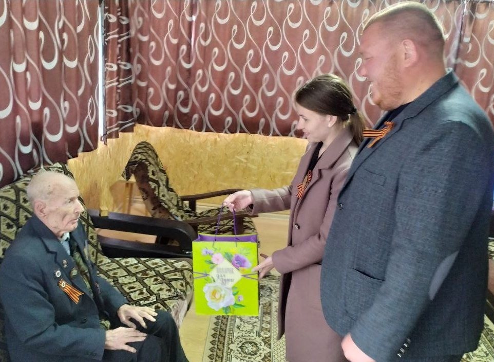 Поздравили ветеранов и тружеников тыла