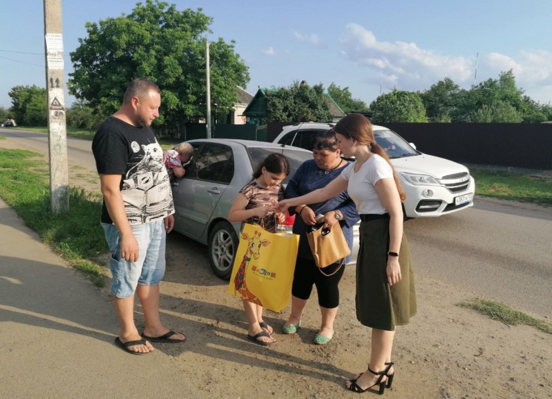 Оказали помощь пострадавшей от пожара семье
