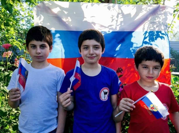 АКЦИЯ "ФЛАГ РОССИИ"