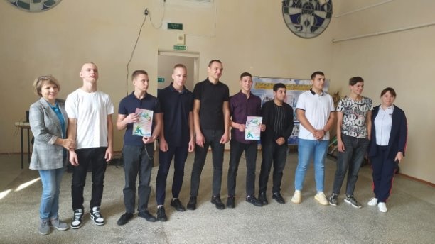 Тематическая конкурсная программа по пропаганде ЗОЖ «С вредными привычками нам не по пути».
