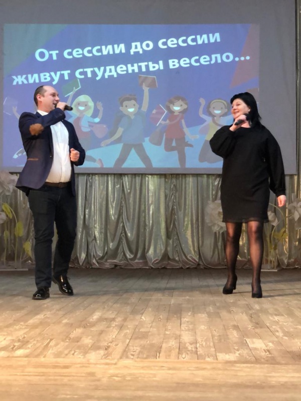 25 января - это именины всех девочек, девушек и женщин, которые носят имя Татьяна. Коллектив КДЦ подготовил для всех именинниц праздничный концерт.
