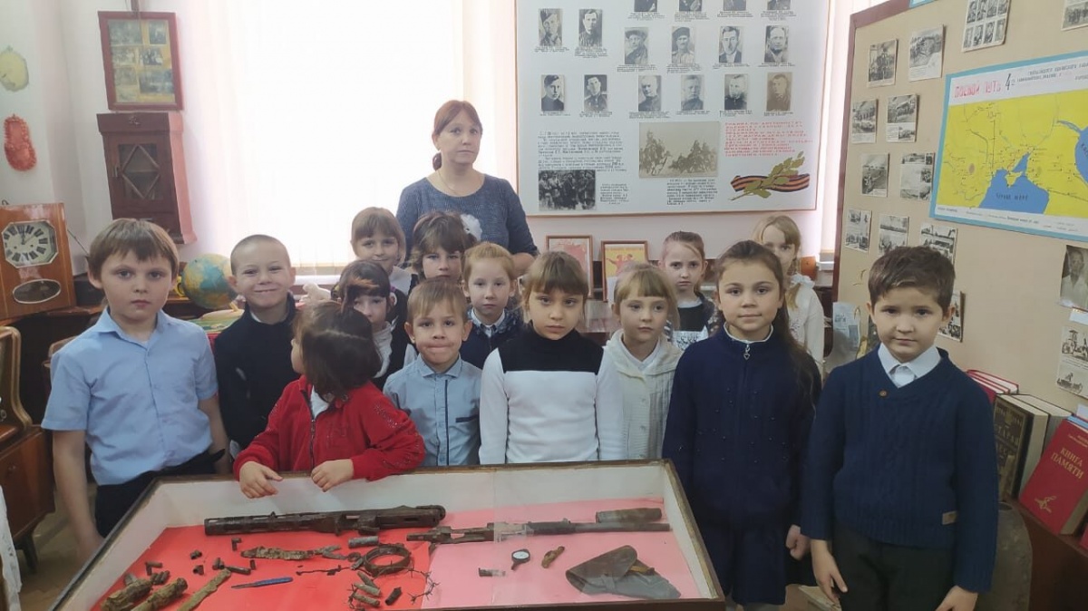 Час мужества «Подвиг отцов – сыновьям в наследство»