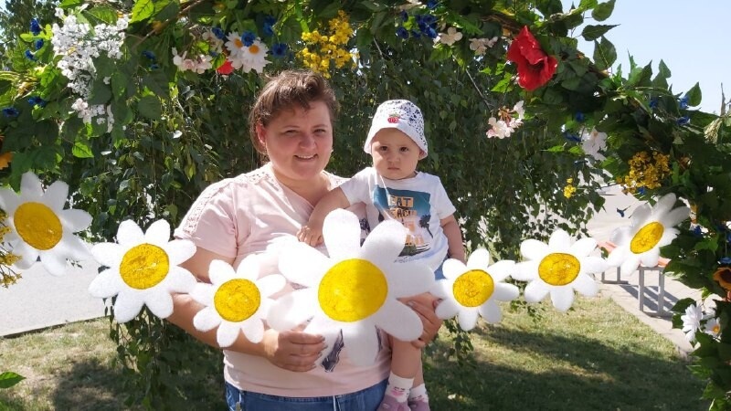 ФОТОЗОНА ко дню СЕМЬИ, ЛЮБВИ И ВЕРНОСТИ «СЕМЬЯ – ОЧАГ ЛЮБВИ И ВЕРНОСТИ»